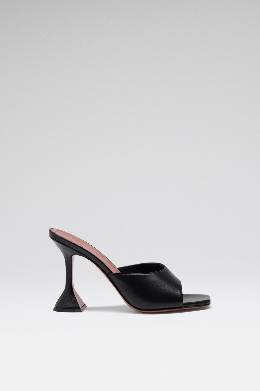 Lupita Slipper